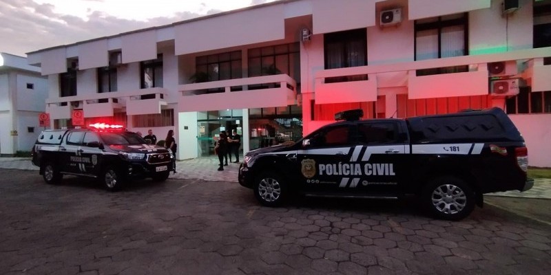 Prefeito de Urussanga, dois vereadores e servidor comissionado são presos em operação policial